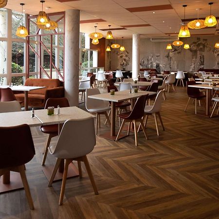 Ibis Styles Chinon Exterior foto