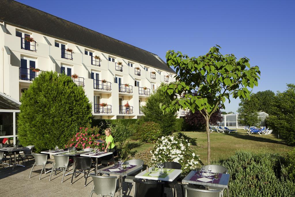 Ibis Styles Chinon Exterior foto